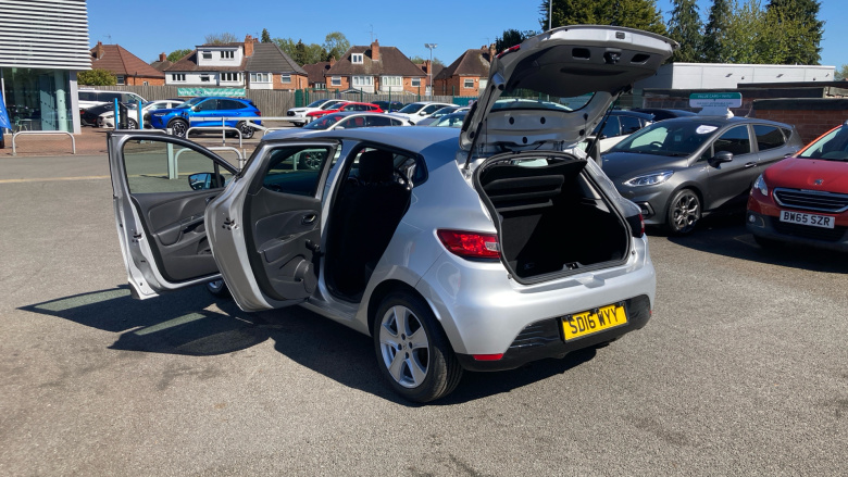 Renault Clio 1.2 16V Dynamique Nav 5dr Petrol Hatchback